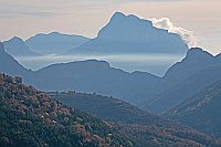 Berge im Gegenlicht im Vio Tal