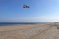 Duene  Flugzeug ueber Kegelrob