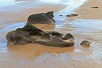 Steinskulpturen im Wasser