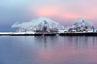 Fischerhafen Svolvear im Abend