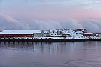 Schneewolken Hafeneinfahrt Svo