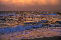 Ostsee mit orang Abendhimmel